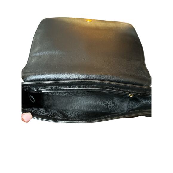 DKNY leather handbag w/gold accent - Picture 2 of 5
